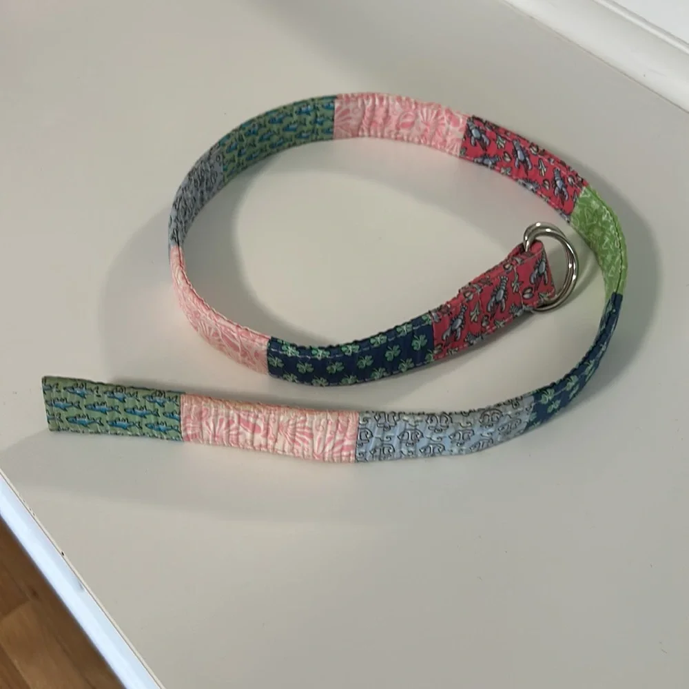 Kids Large vineyard vines patchwork belt.